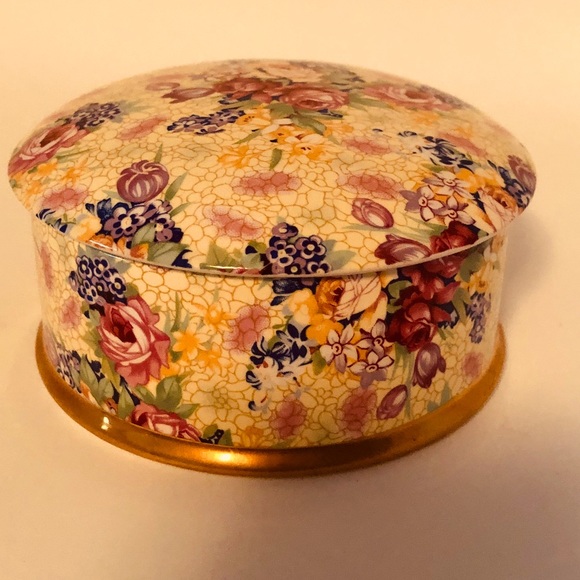 Vintage Powder Box - “Grimwades” China by Royal Winton. Welbeck pattern. - Picture 1 of 3
